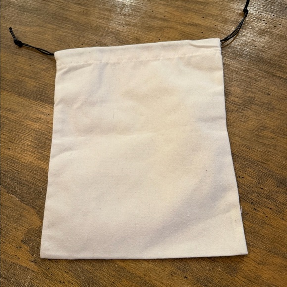 Thompson White Drawstring Bag - Picture 2 of 5